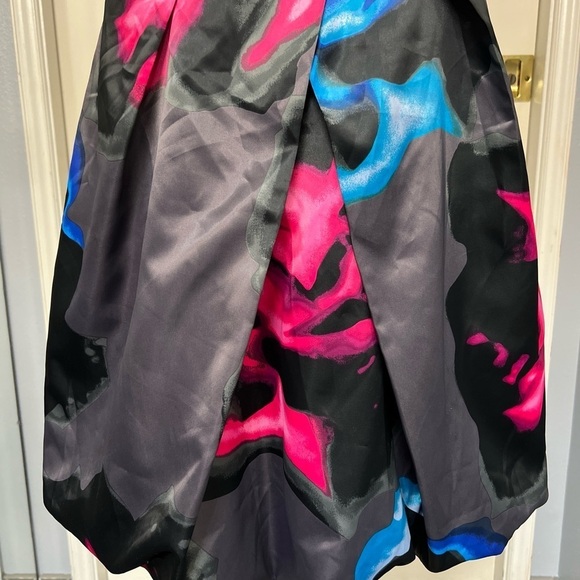 Express Design Studio Strapless Abstract Print Satin Mini Dress Bubble Hem - Picture 3 of 9